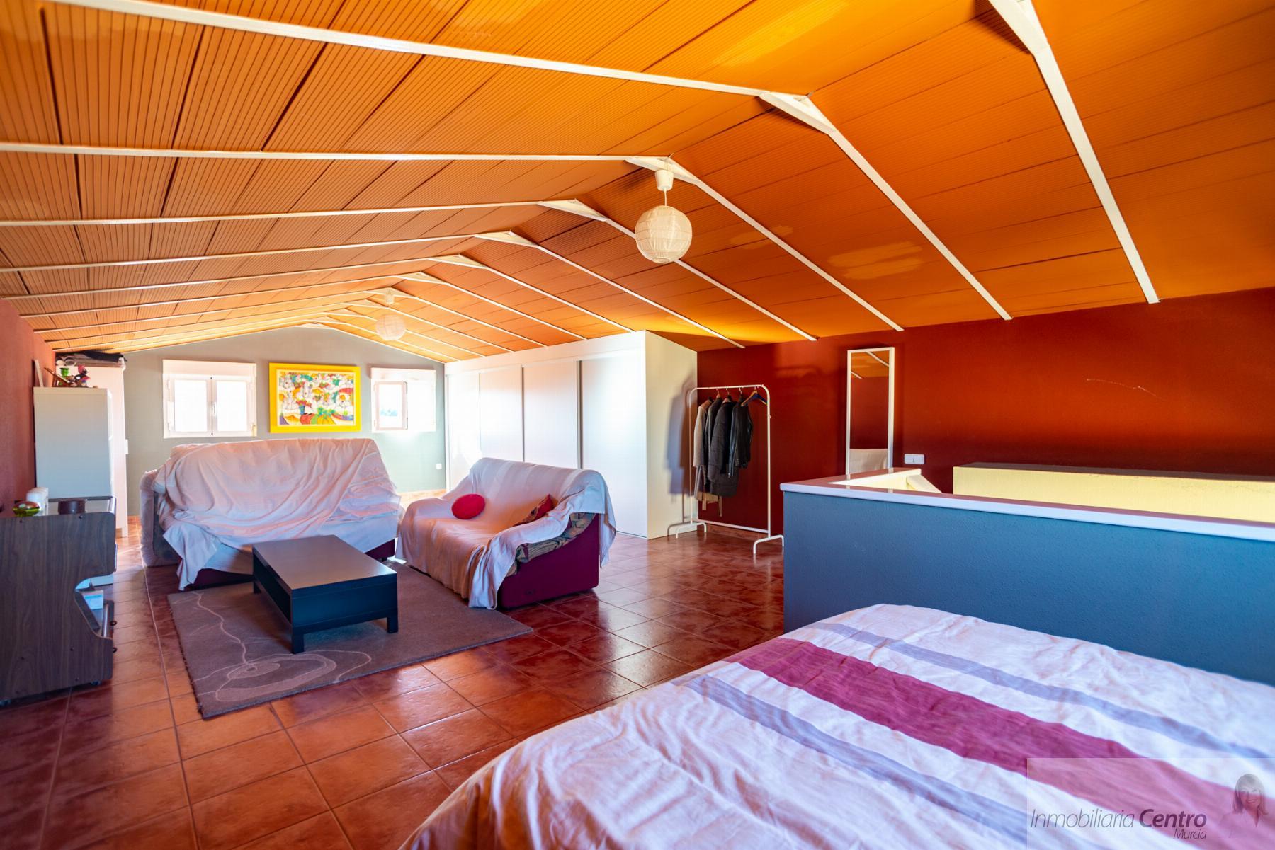For sale of chalet in Murcia