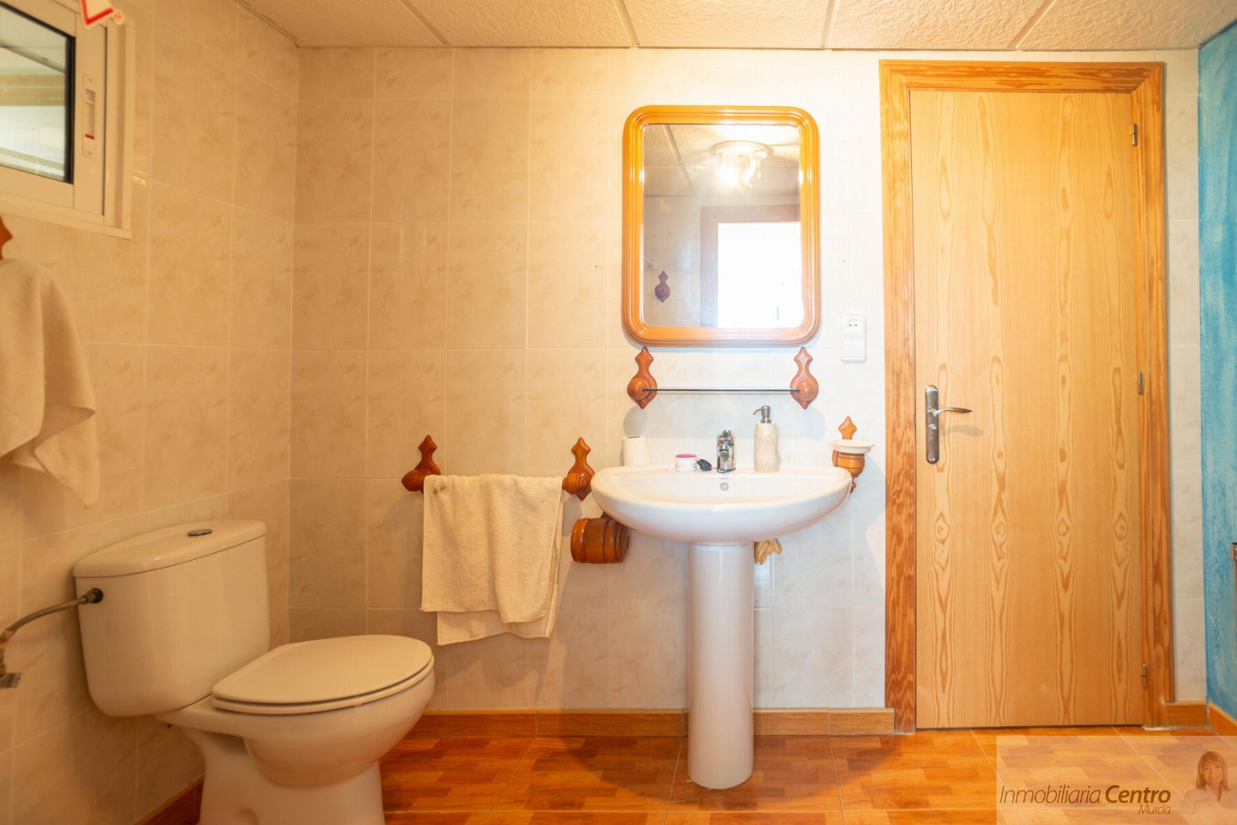 For sale of chalet in Murcia