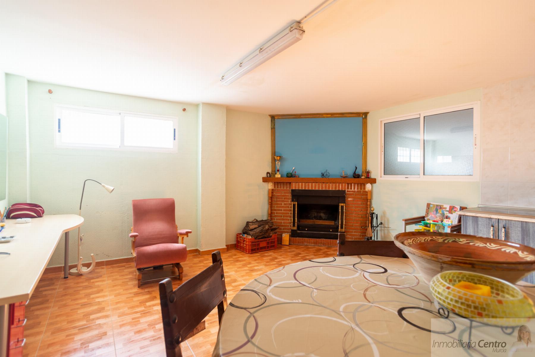 For sale of chalet in Murcia