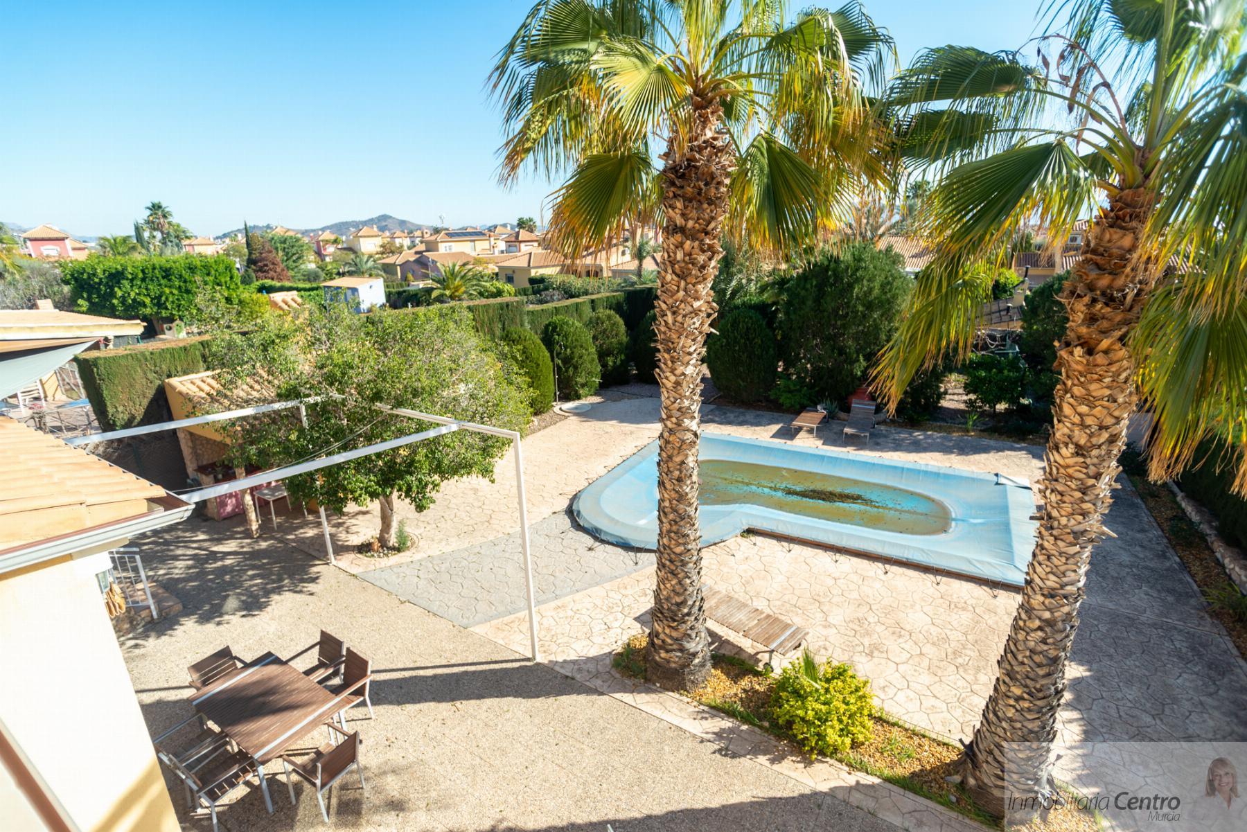 For sale of chalet in Murcia