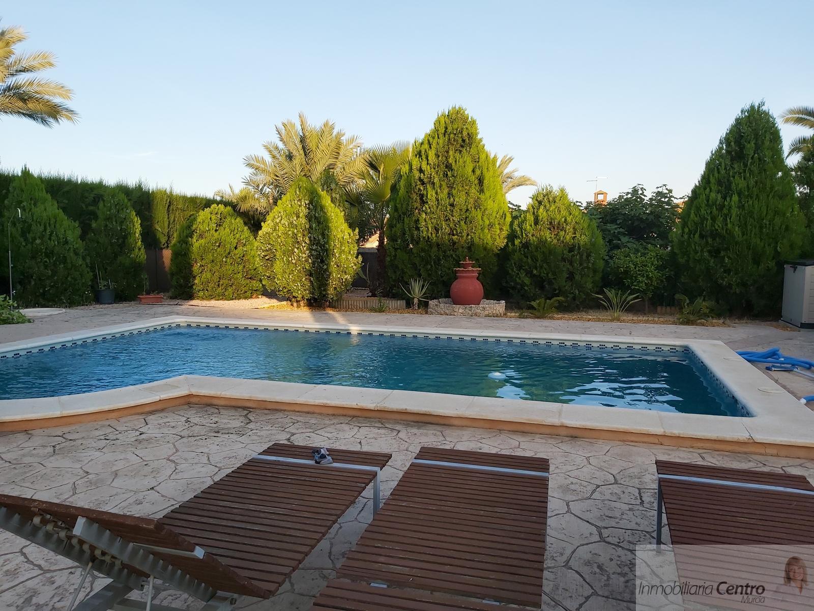 For sale of chalet in Murcia