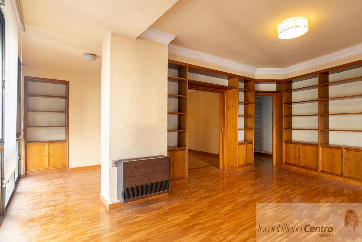 For sale of flat in Murcia