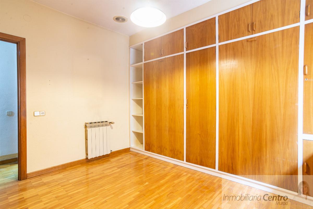For sale of flat in Murcia
