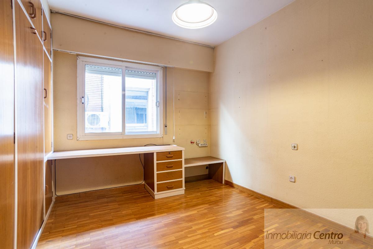 For sale of flat in Murcia
