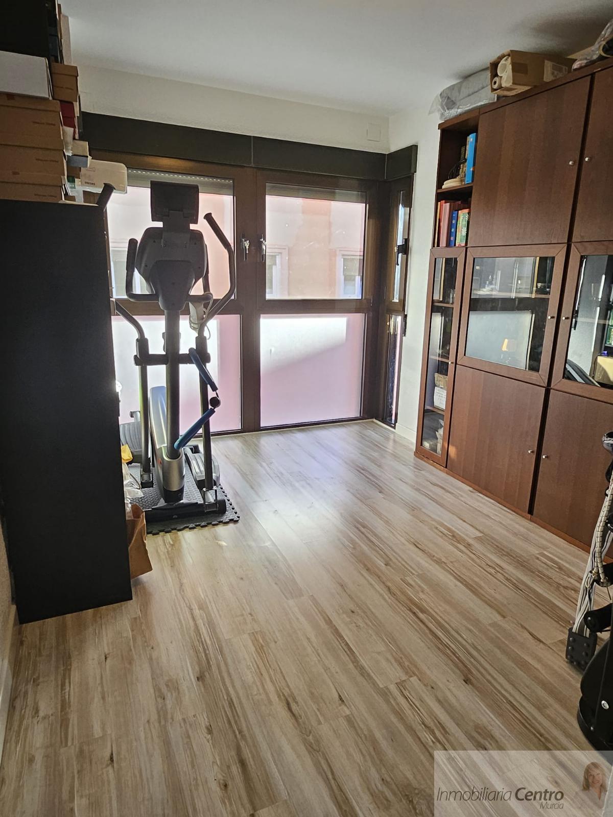 For sale of flat in Murcia