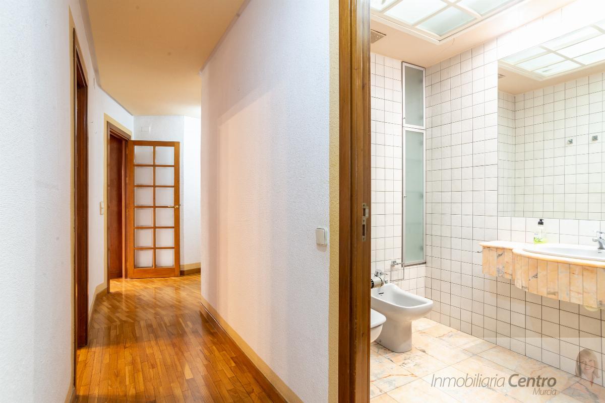 For sale of flat in Murcia