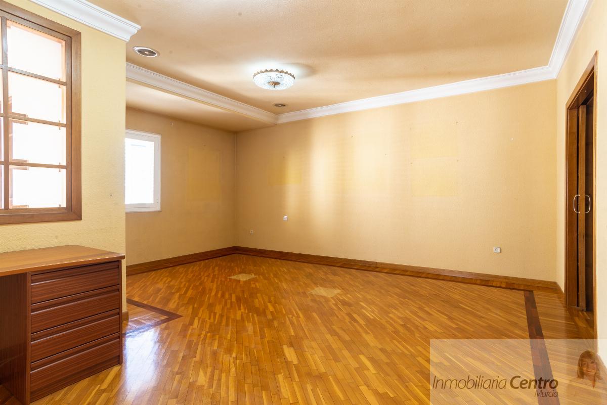 For sale of flat in Murcia