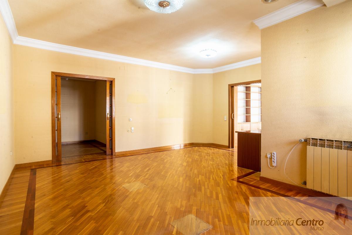 For sale of flat in Murcia