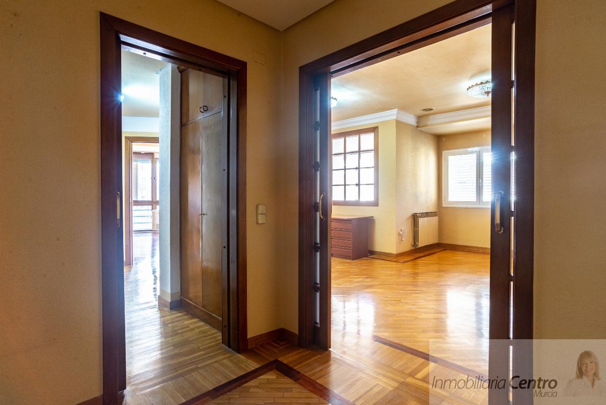 For sale of flat in Murcia