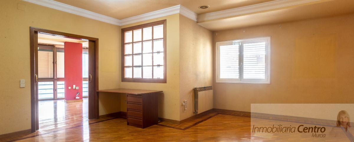 For sale of flat in Murcia
