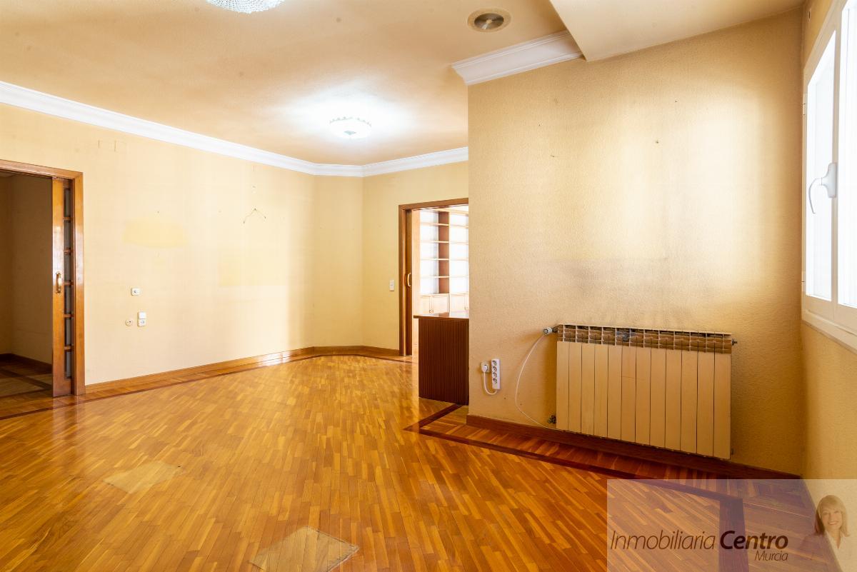 For sale of flat in Murcia