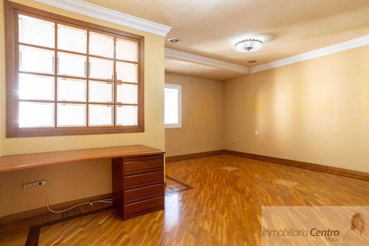 For sale of flat in Murcia