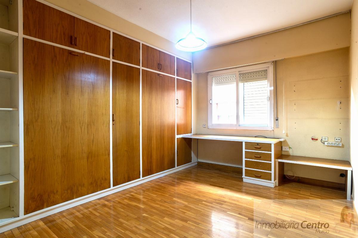 For sale of flat in Murcia