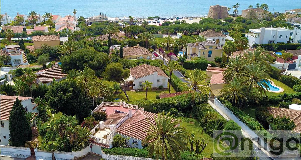 For sale of villa in Marbesa