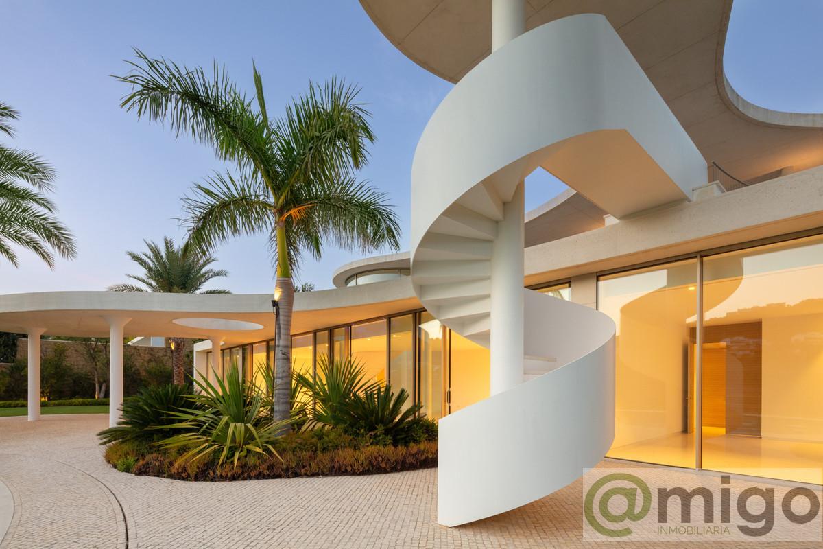 Venta de villa en Casares