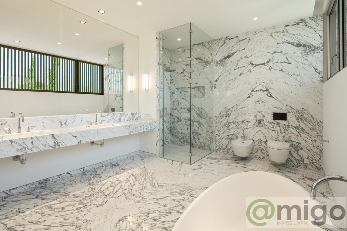 Venta de villa en Casares