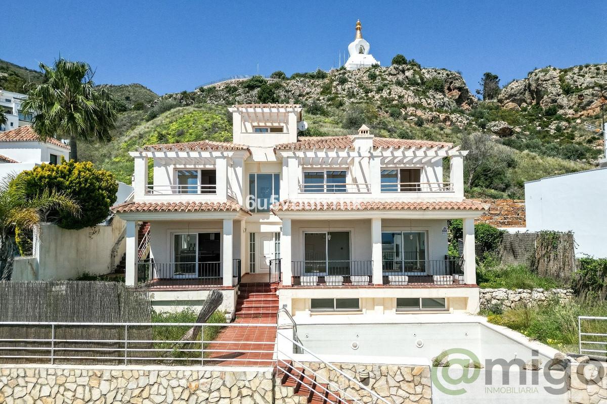 Продажа от

 Виллa на Benalmadena