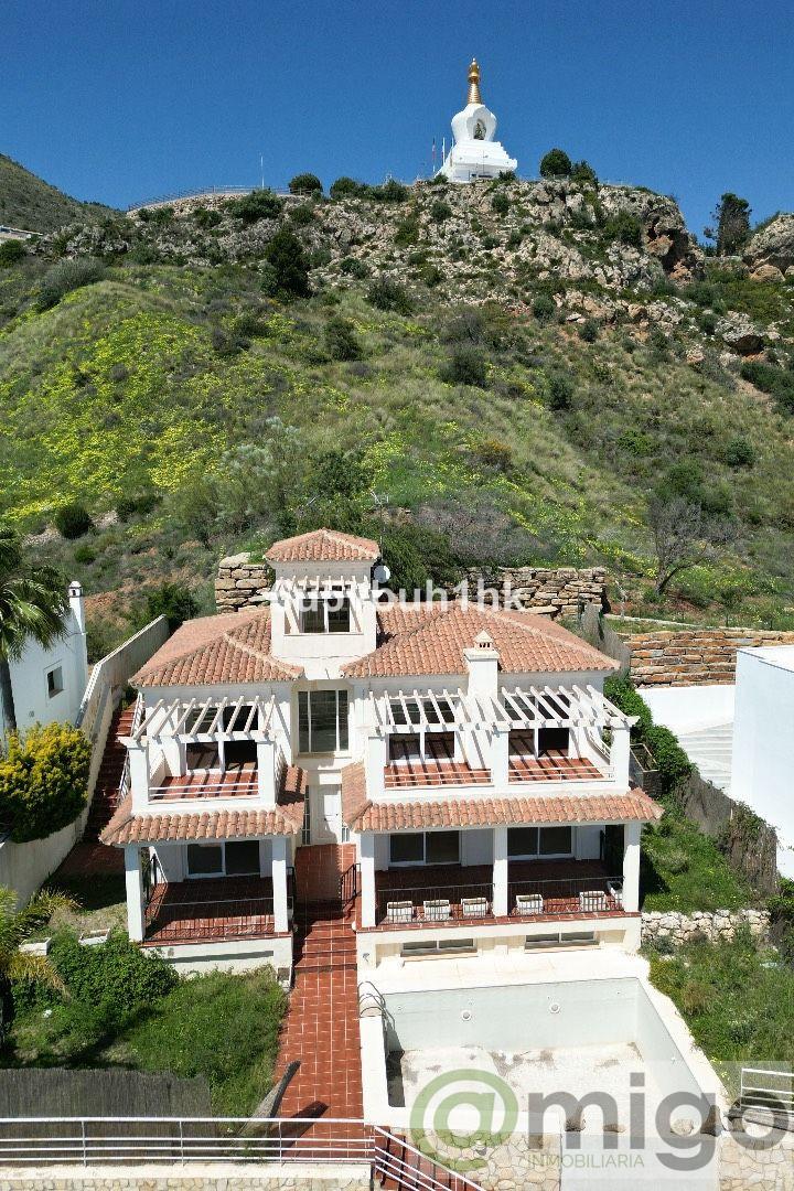 Venta de villa en Benalmadena