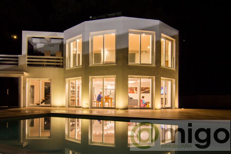For sale of villa in Marbella