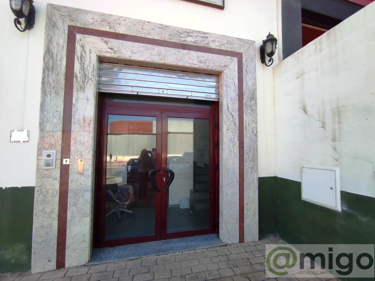 For sale of commercial in Málaga