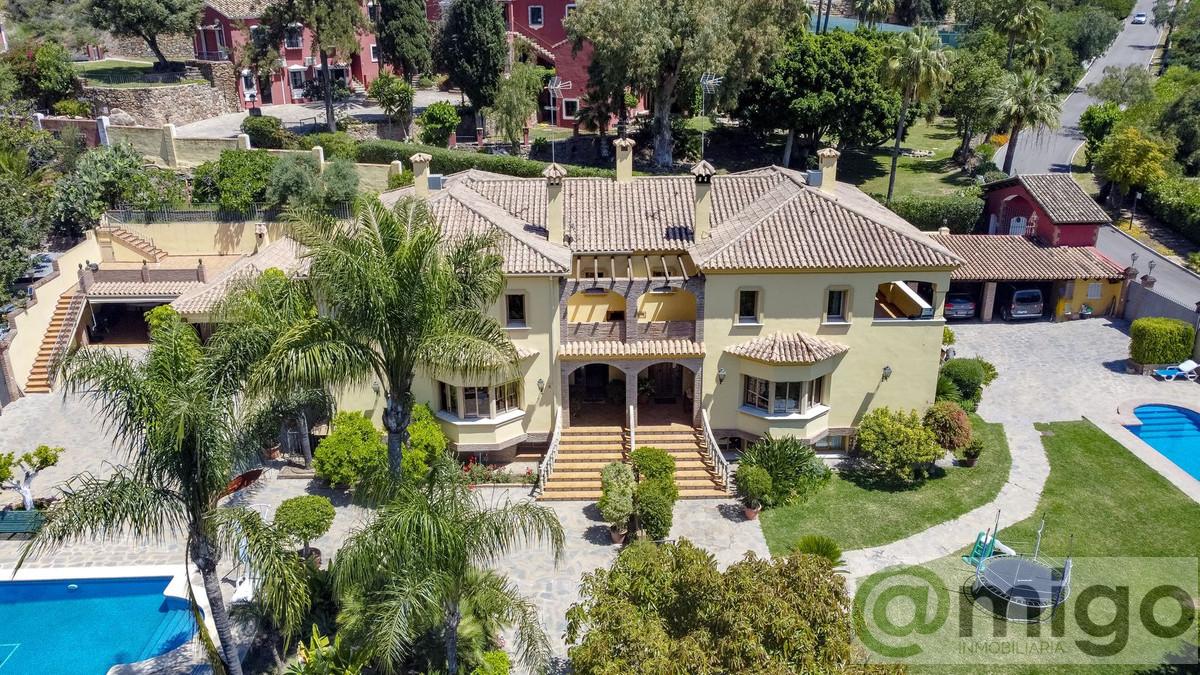 For sale of villa in Marbella