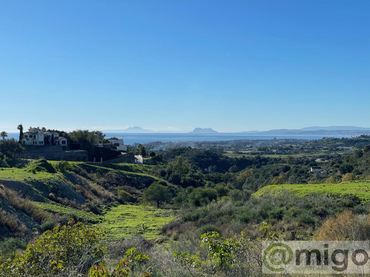 For sale of land in Marbella