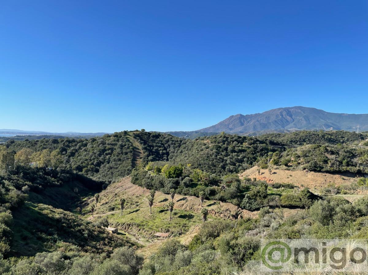 For sale of land in Marbella