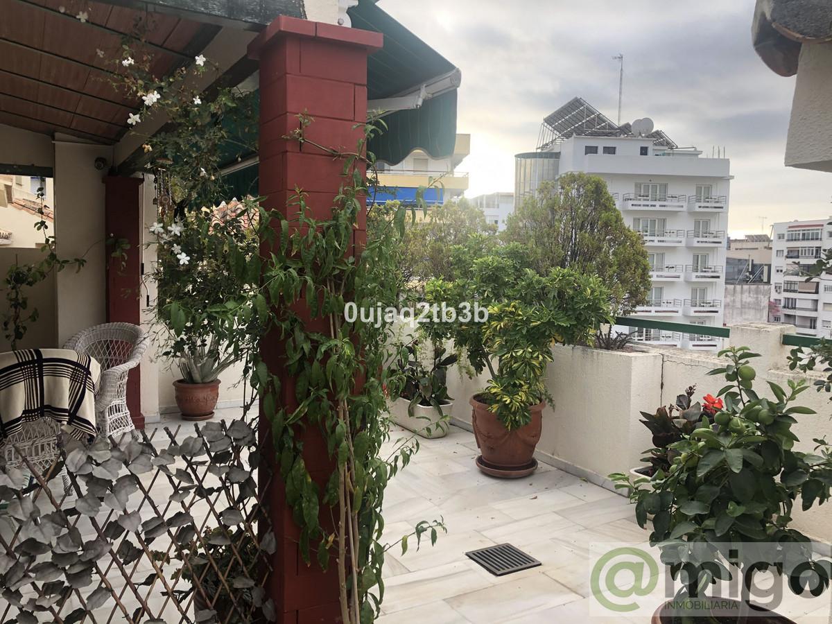 For sale of penthouse in Marbella