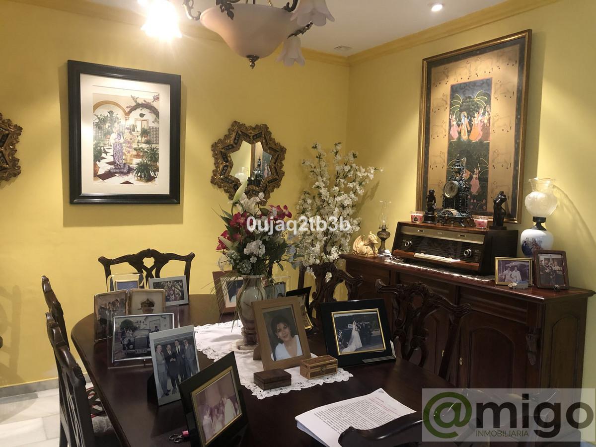 For sale of penthouse in Marbella