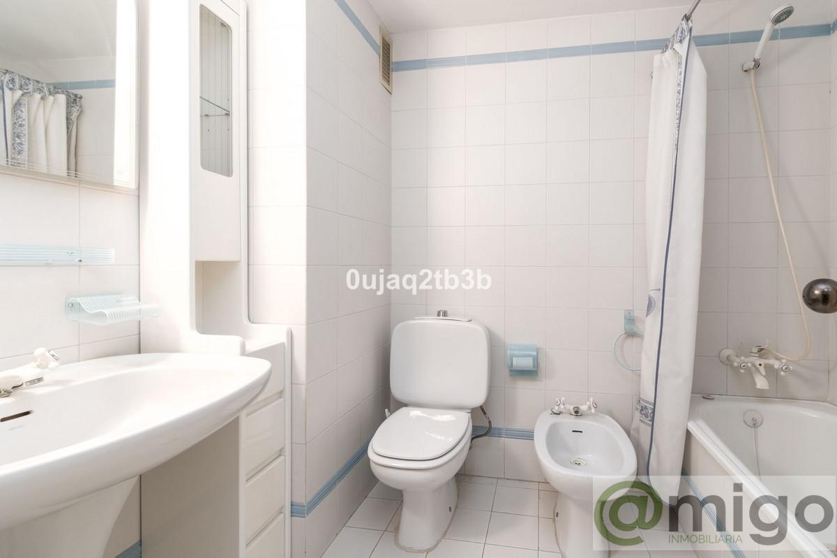 For sale of penthouse in Marbella