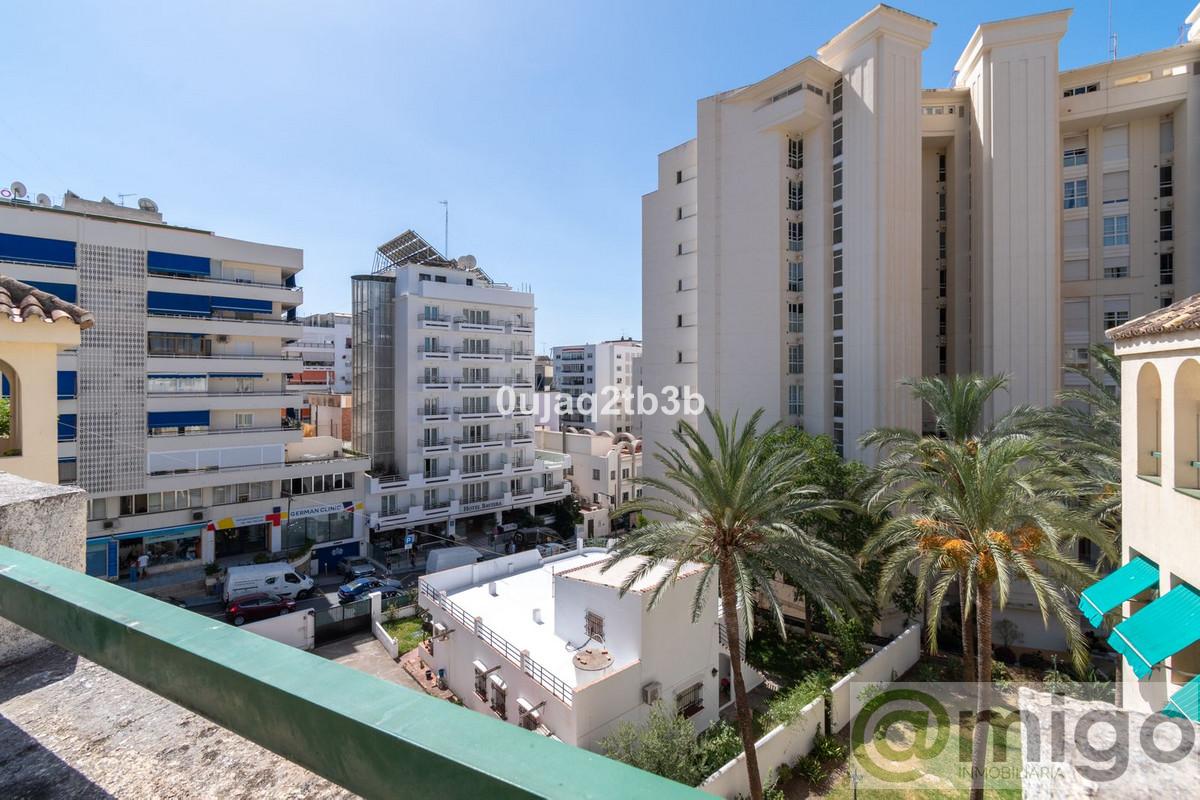 For sale of penthouse in Marbella