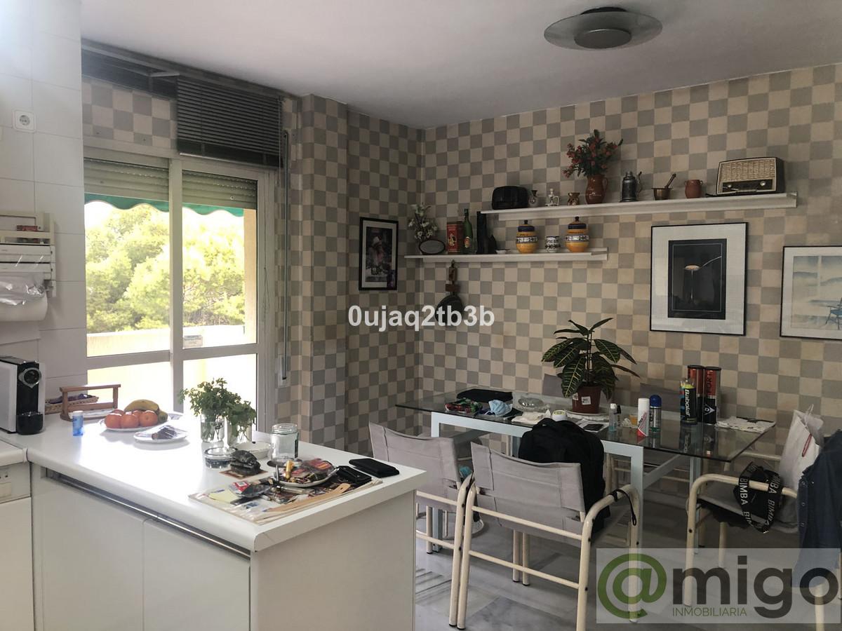 For sale of penthouse in Marbella