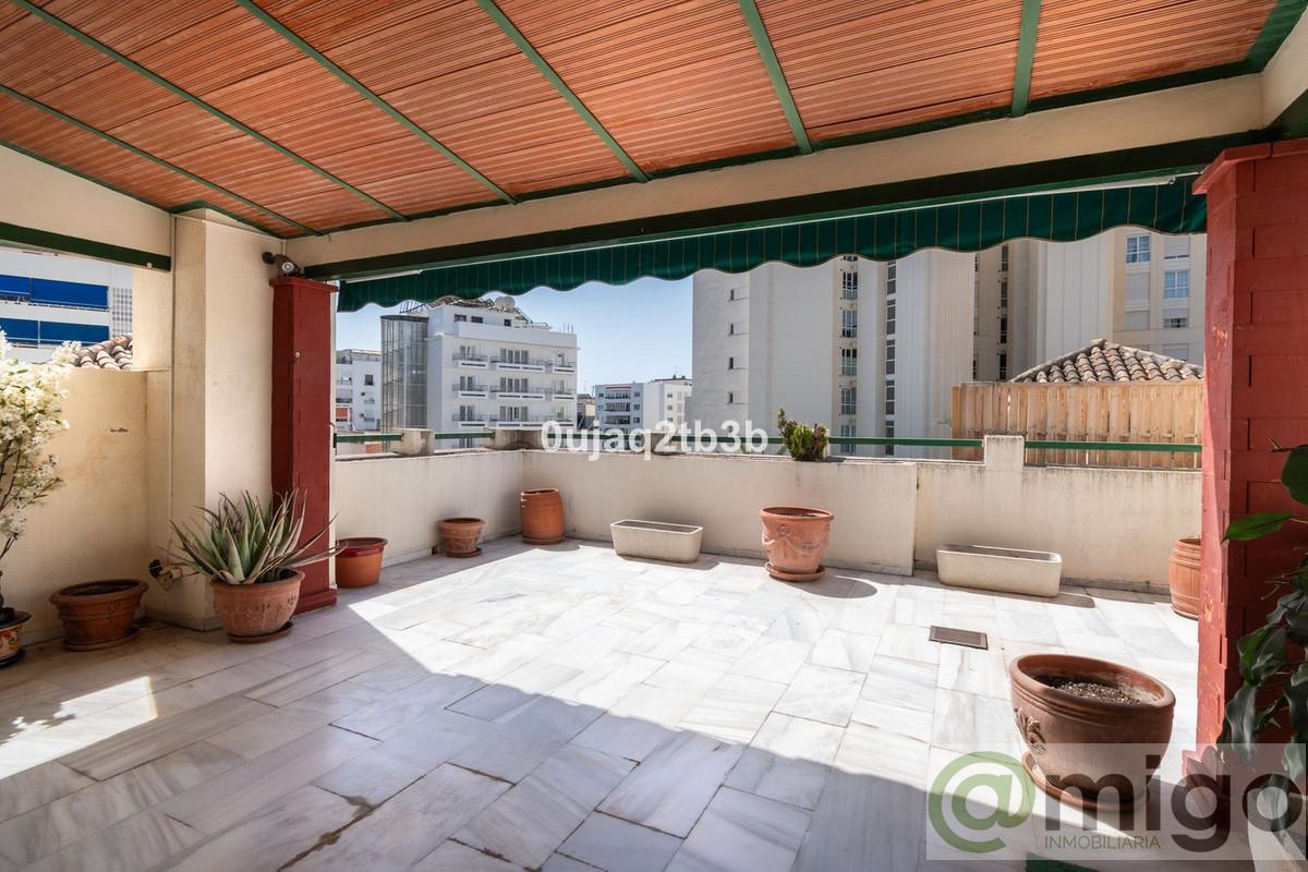 For sale of penthouse in Marbella