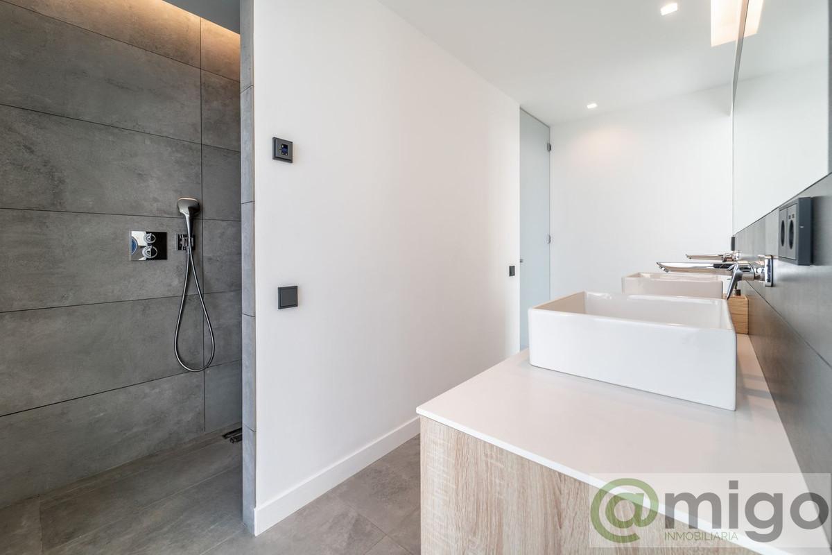 Venta de villa en Benalmadena Costa