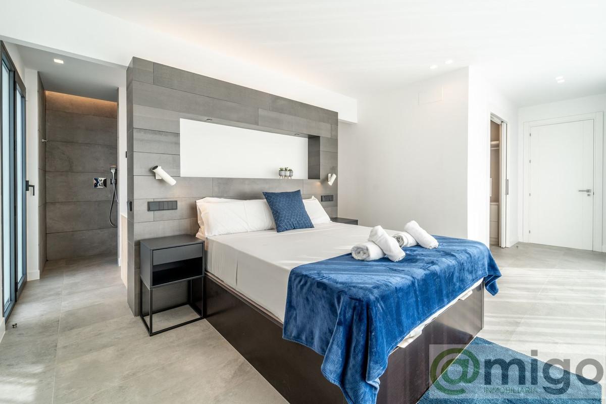 Venta de villa en Benalmadena Costa