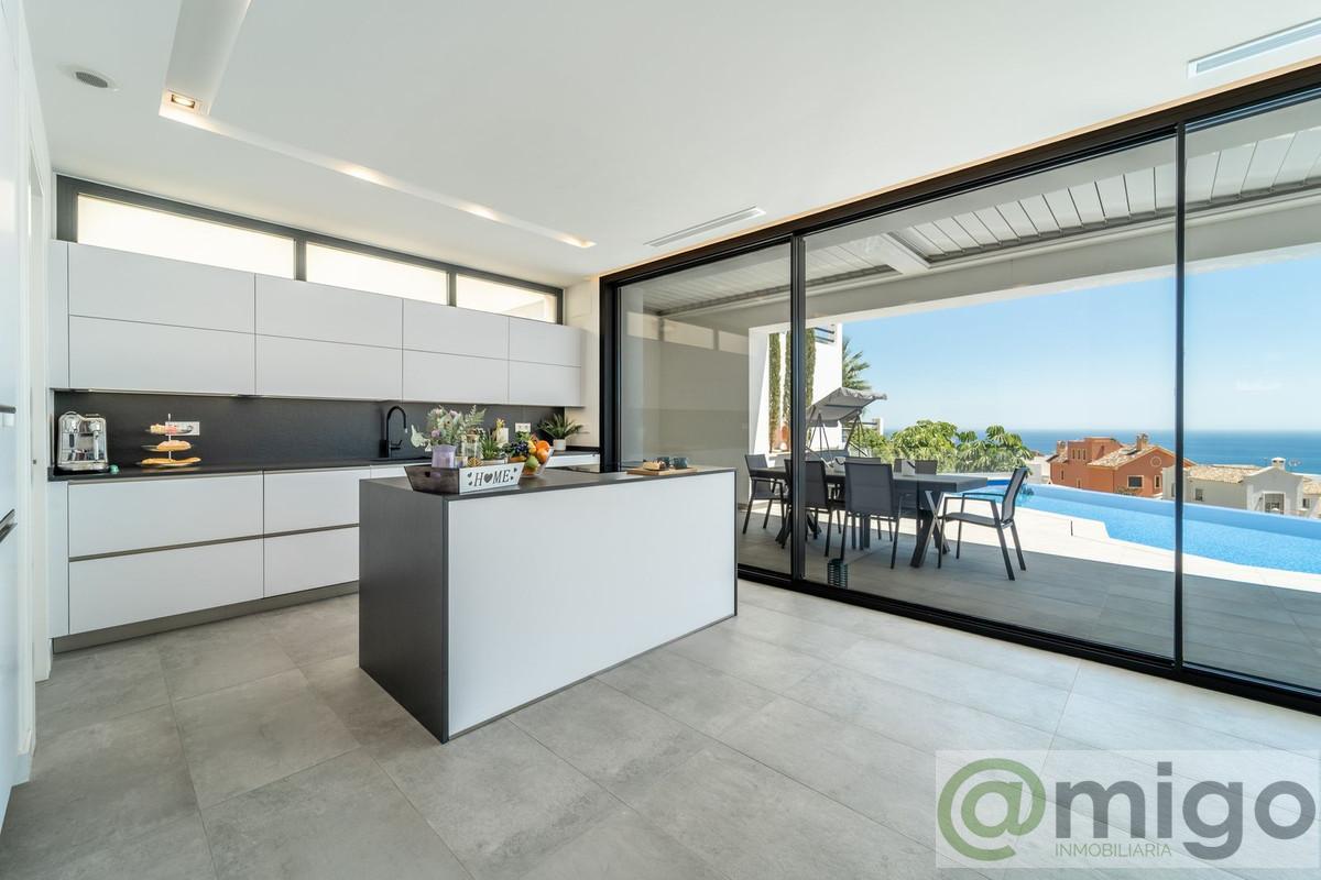 Venta de villa en Benalmadena Costa