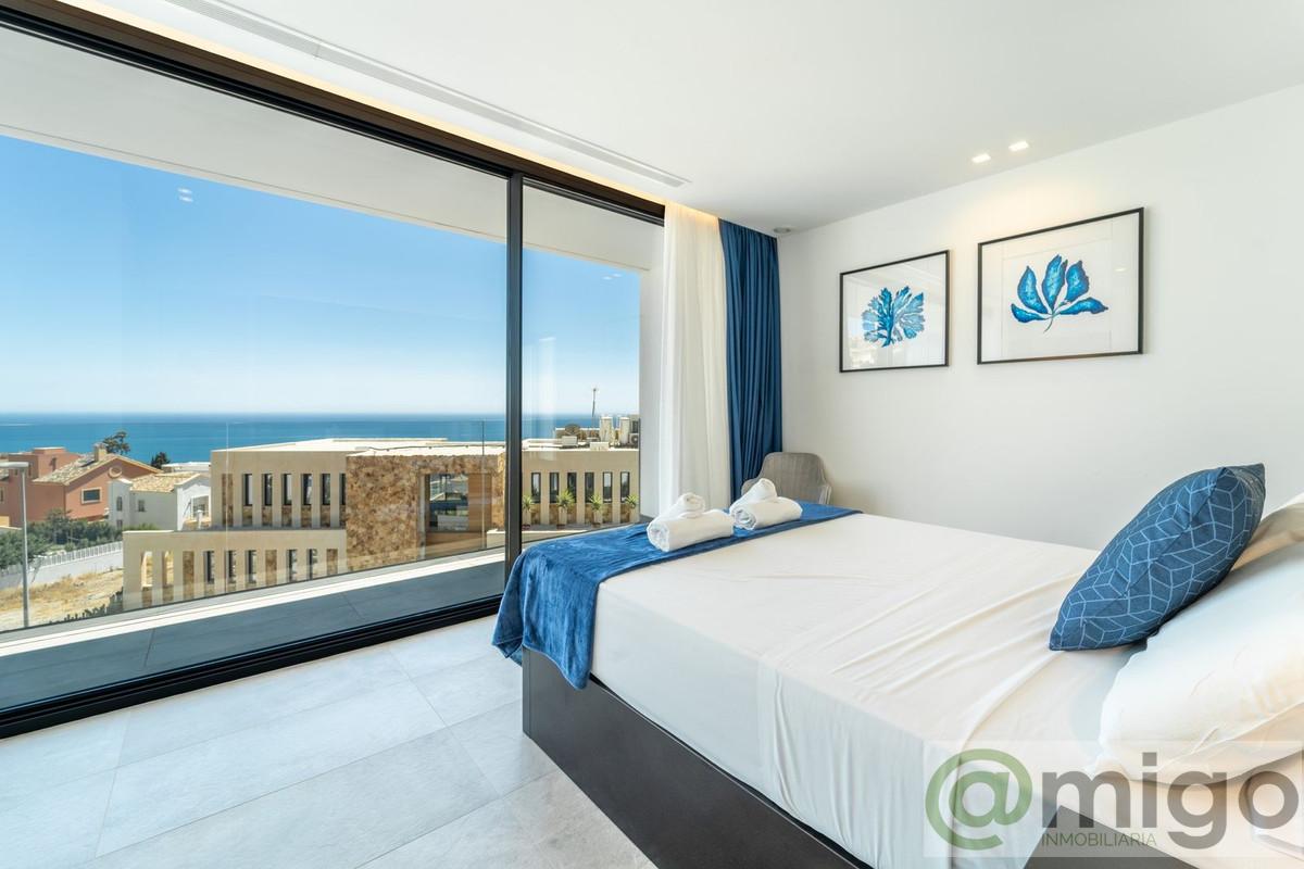 Venta de villa en Benalmadena Costa