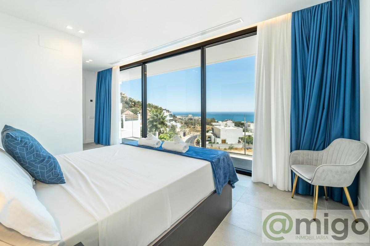 Venta de villa en Benalmadena Costa