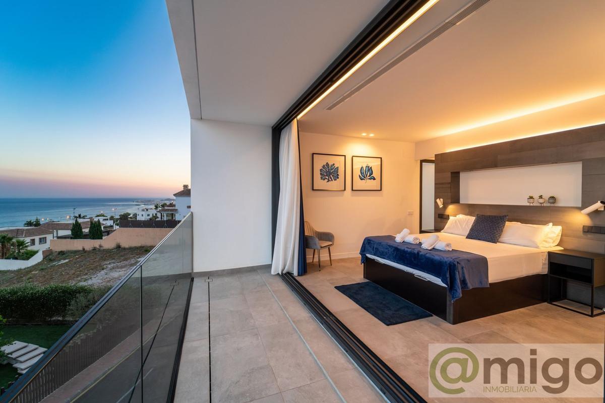 Venta de villa en Benalmadena Costa