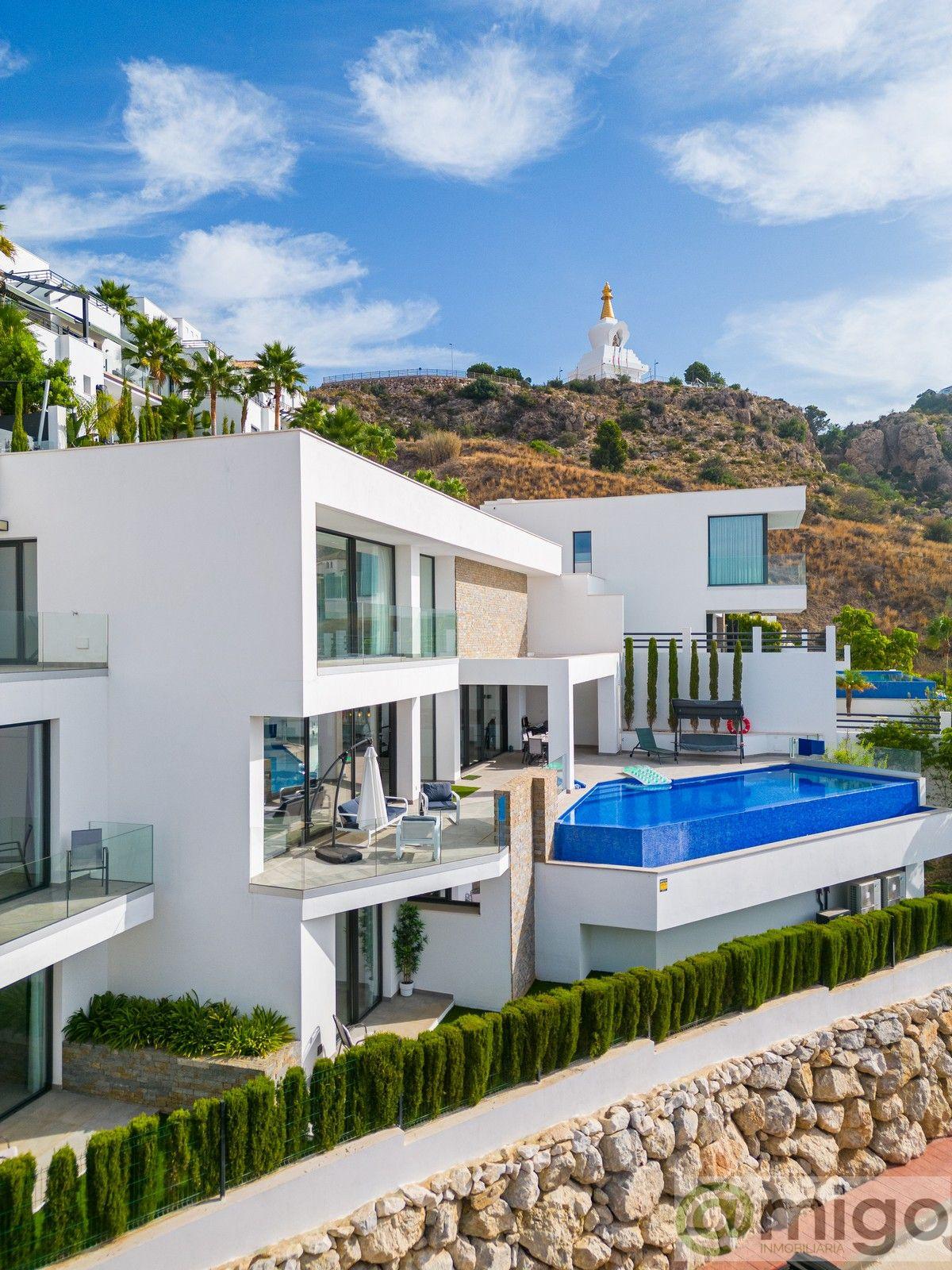 Venta de villa en Benalmadena Costa