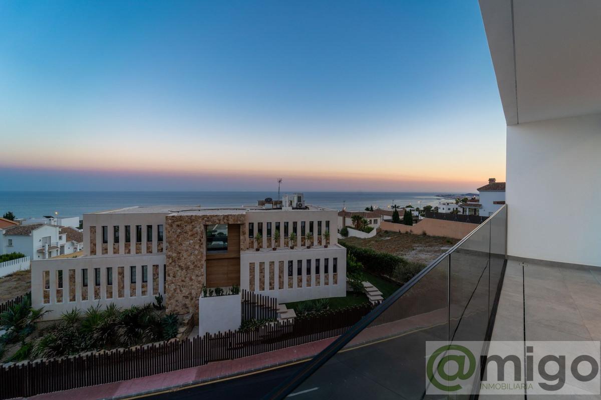 Venta de villa en Benalmadena Costa