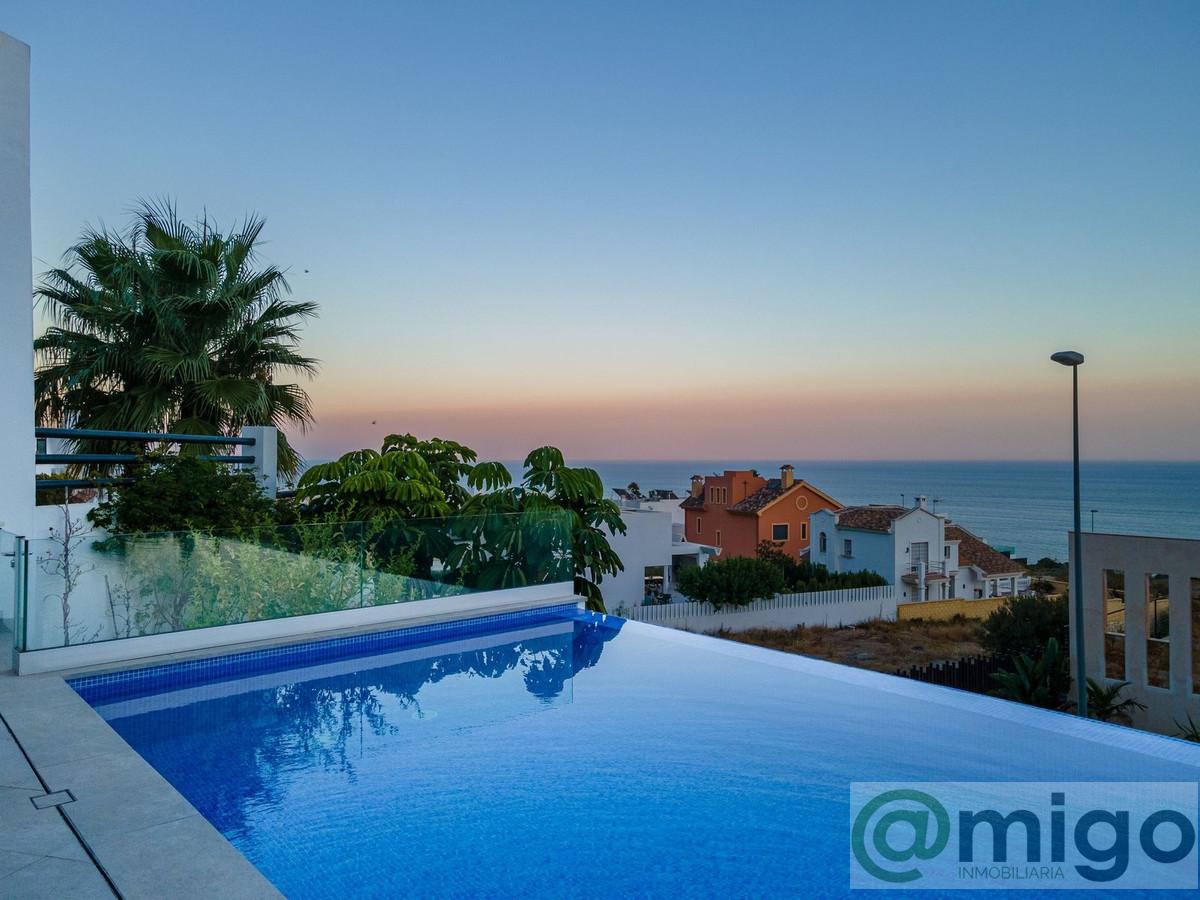 Venta de villa en Benalmadena Costa
