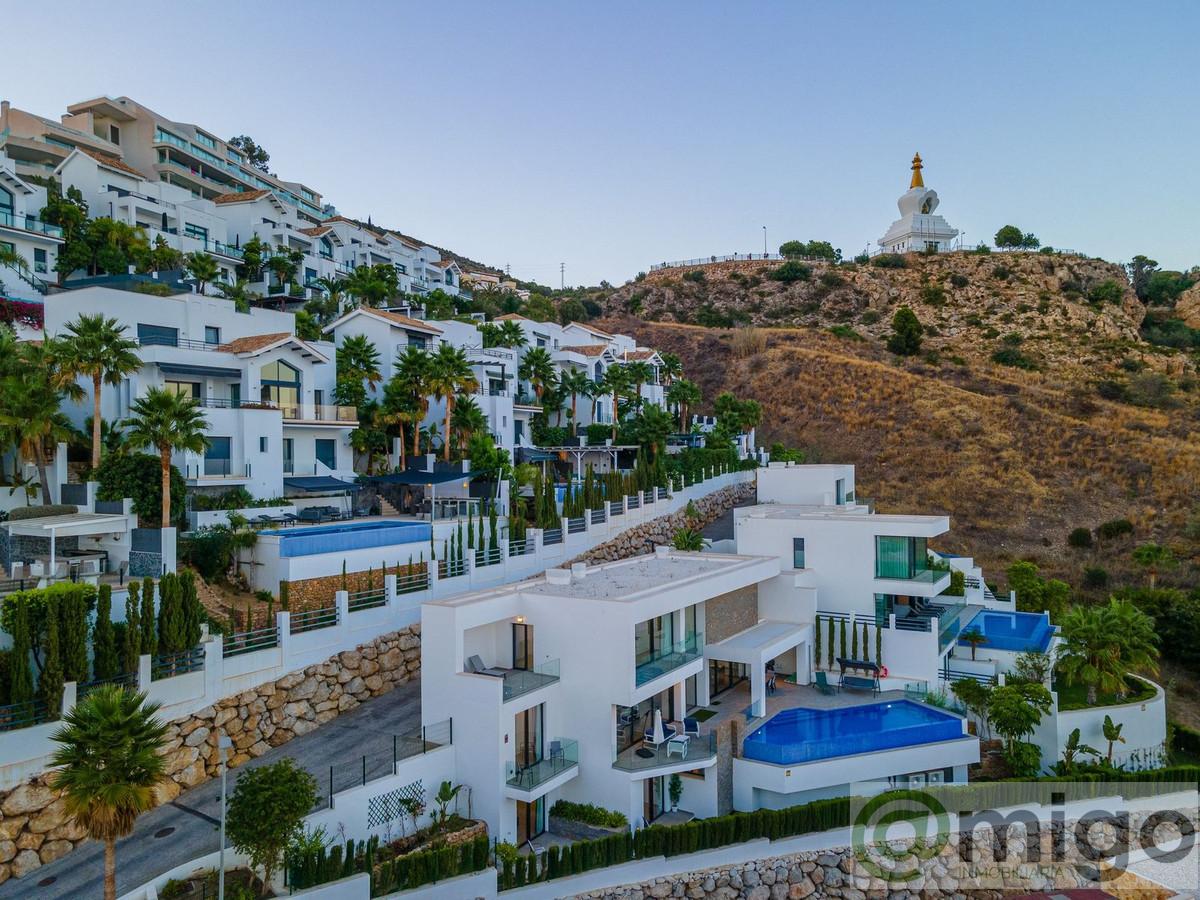 Venta de villa en Benalmadena Costa