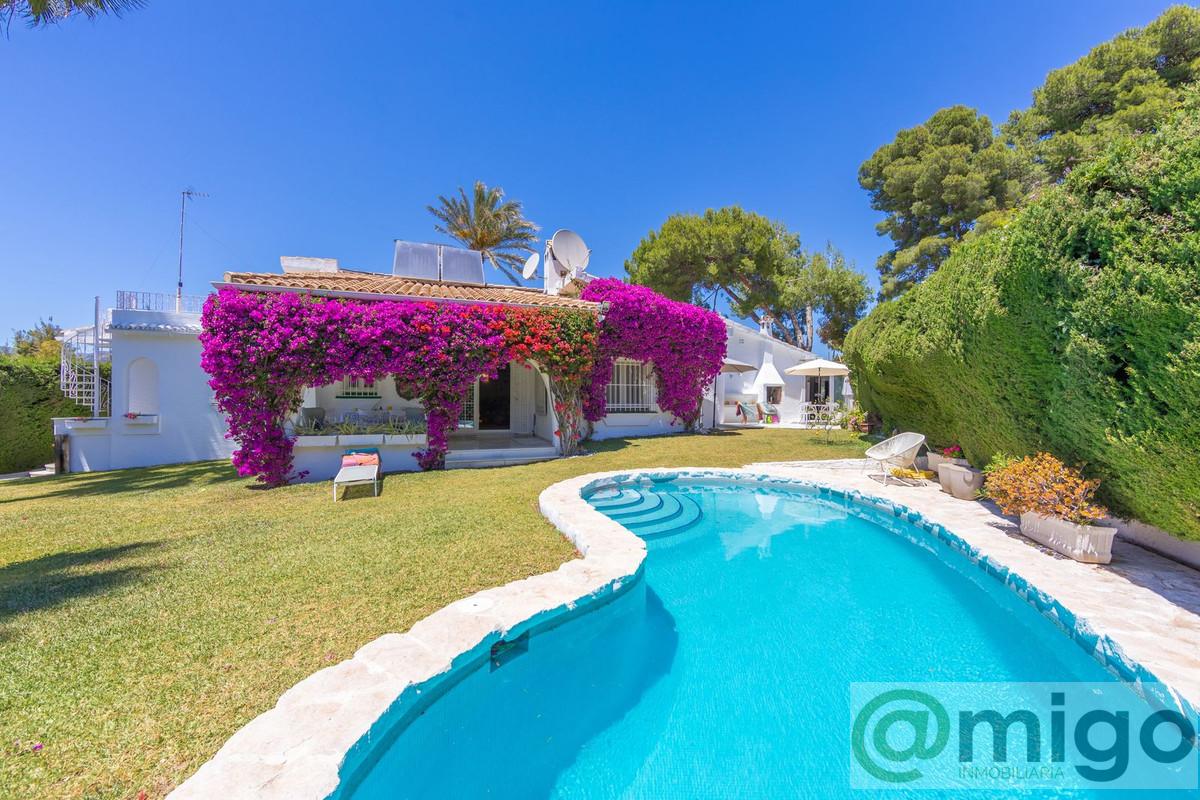 For sale of villa in Marbella