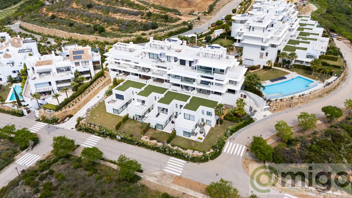 For sale of villa in Casares