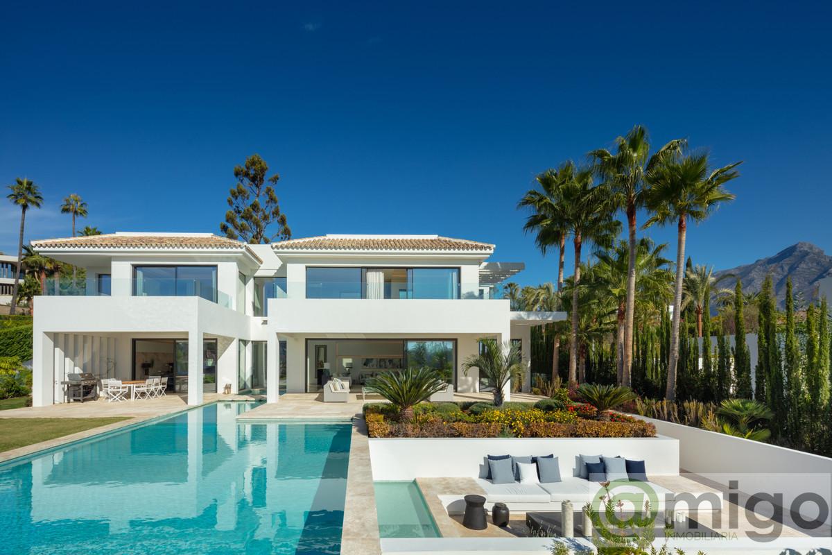 For sale of villa in Marbella