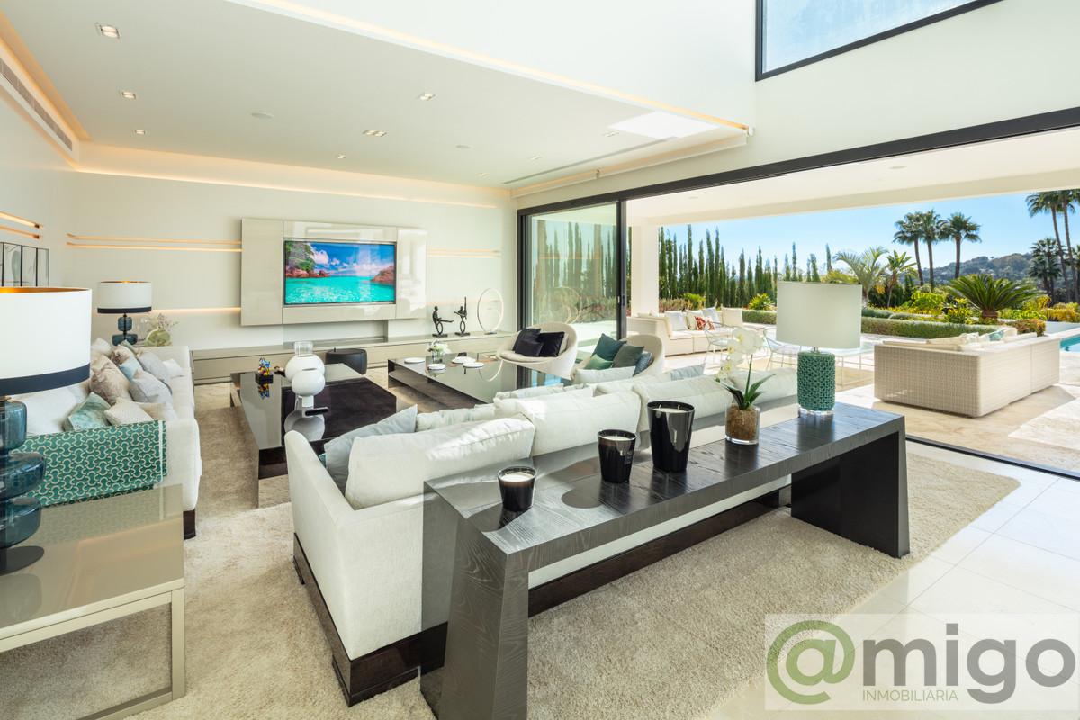 For sale of villa in Marbella