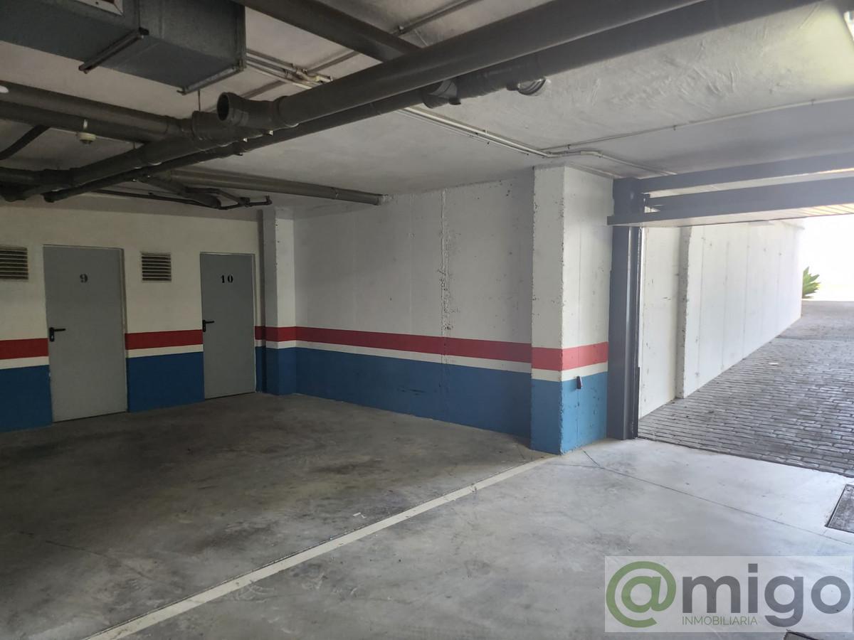 For sale of commercial in Selwo
