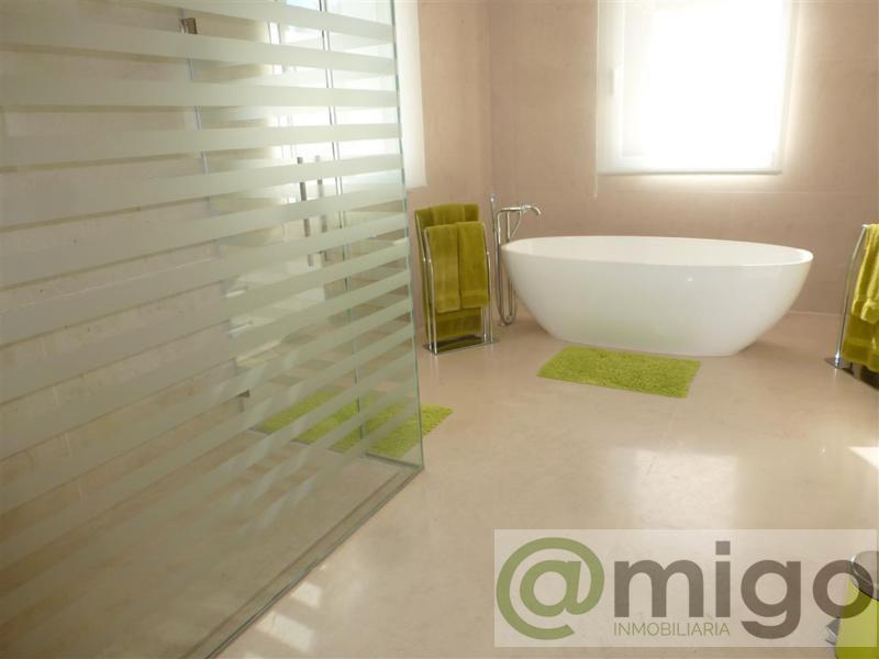 For sale of villa in Marbella