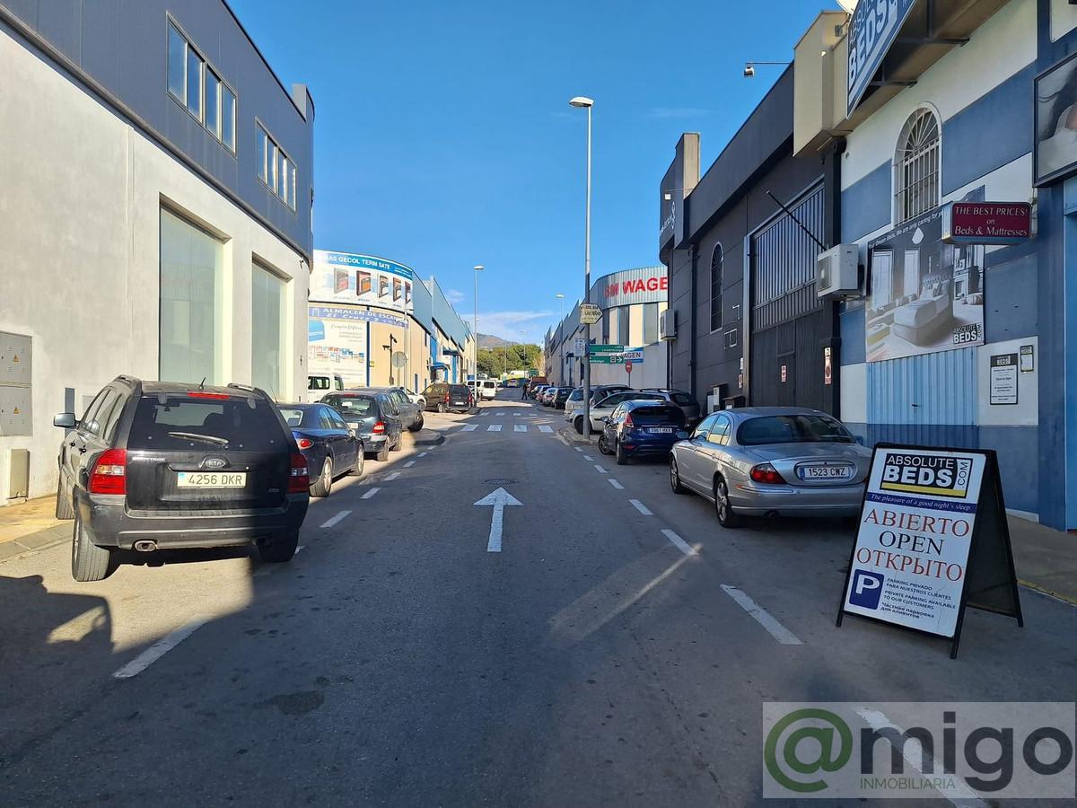 For sale of premises in Marbella